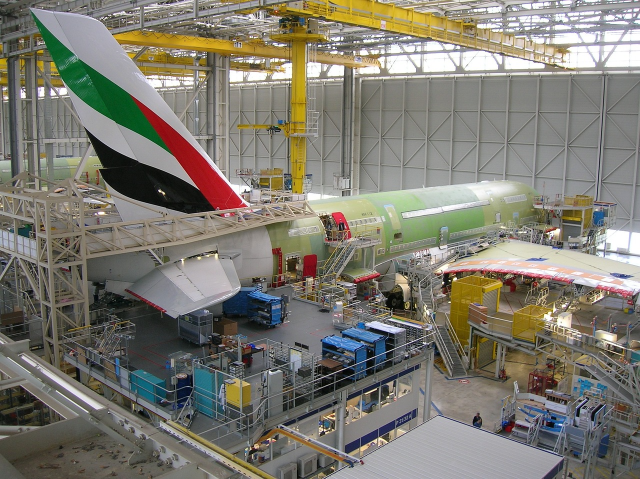 Assembly of an airbus in large hanger.
